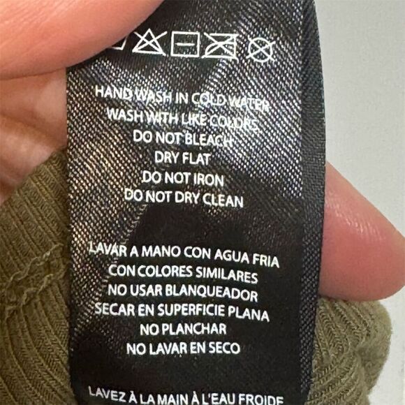 Bebe Olive Green Ribbed Rhinestone Logo Tee Shirt Top L Y2K Glam Stretch Bling - Picture 8 of 8